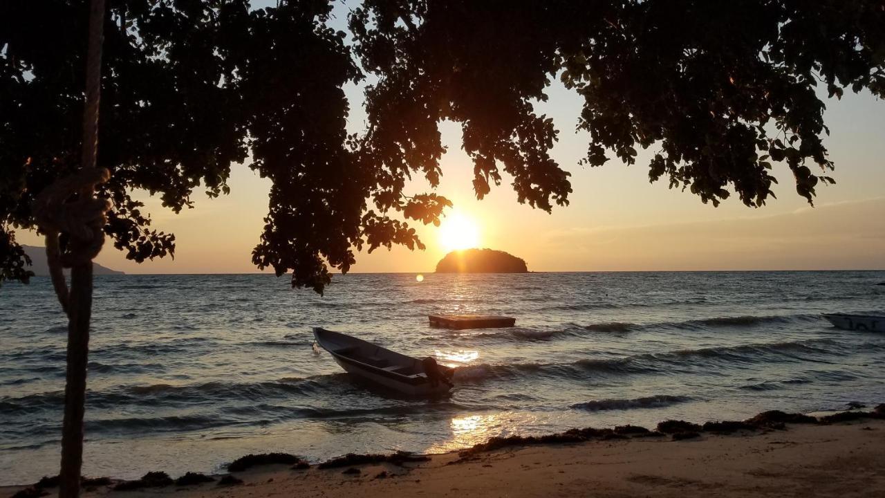 The Beachaven Chalets, Kota Belud ภายนอก รูปภาพ